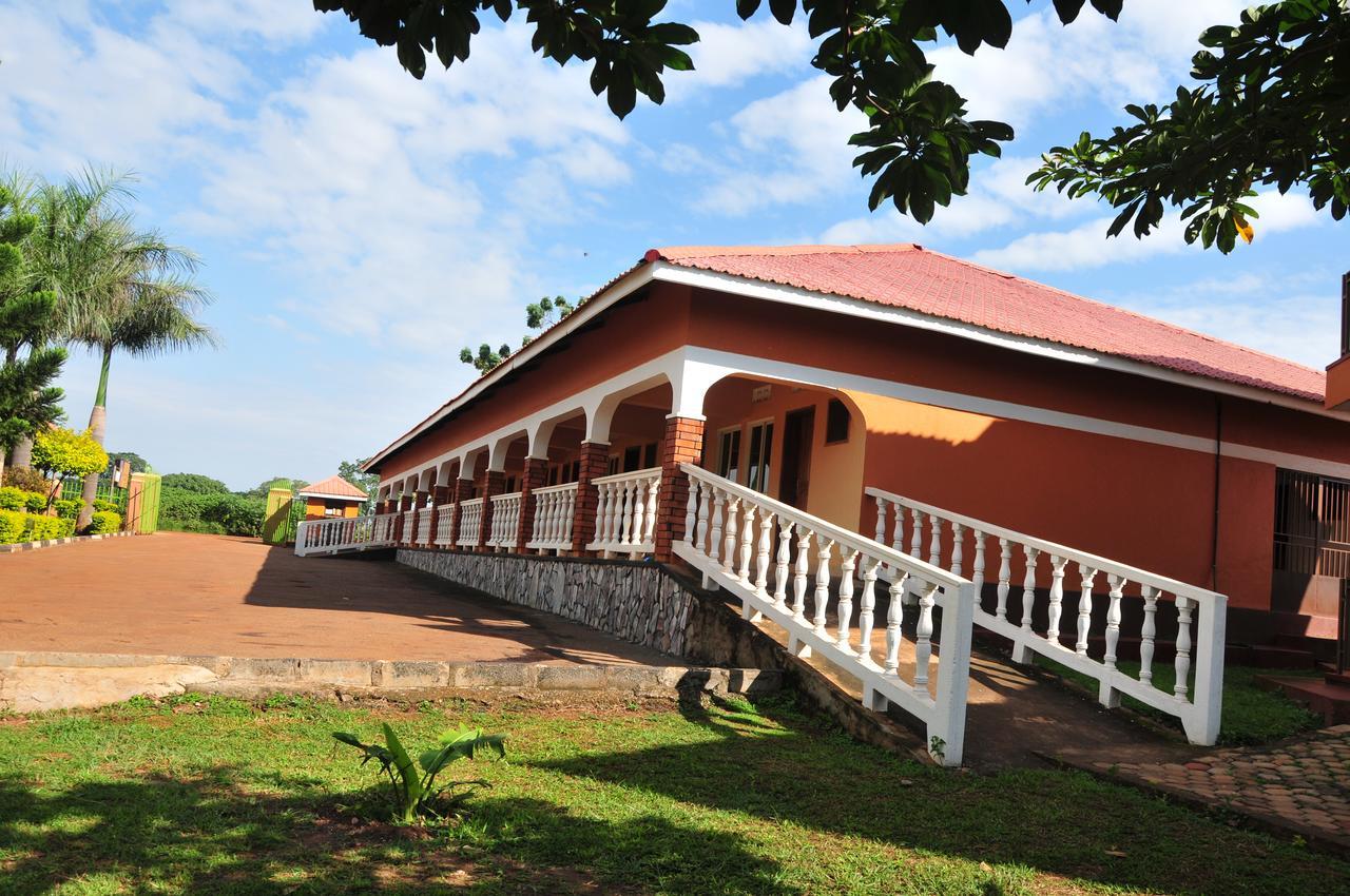 Country Inn Masindi Exterior foto